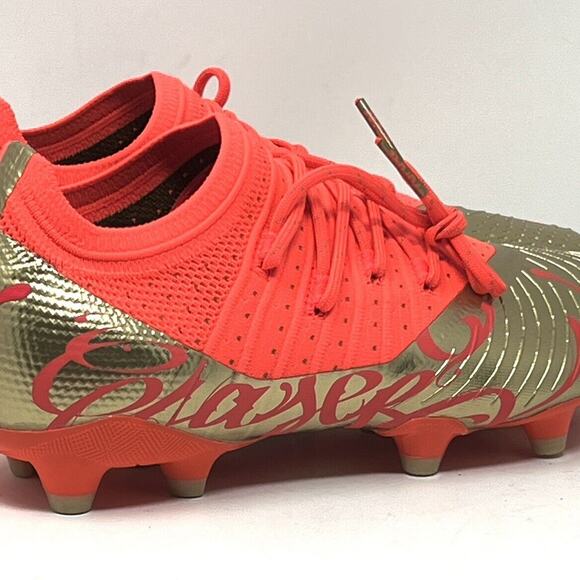 Athletic_Shoes